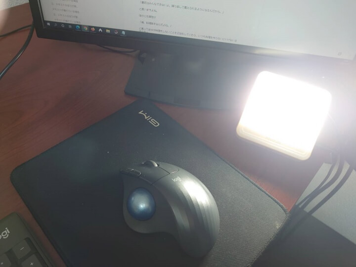 午前中はトトノエライトの白い光でパフォーマンスアップ